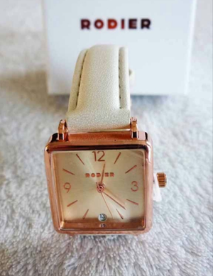 Montre Rodier blanc cassé