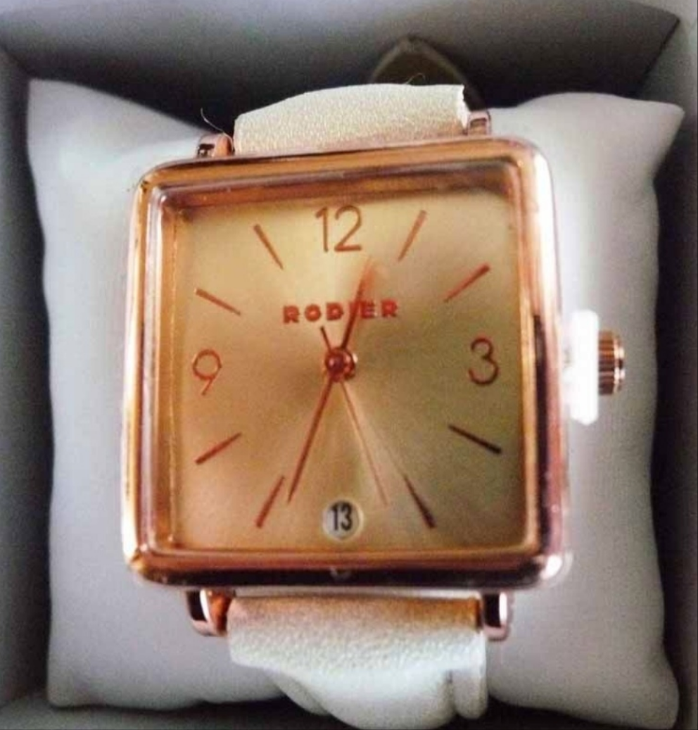 Montre Rodier blanc cassé