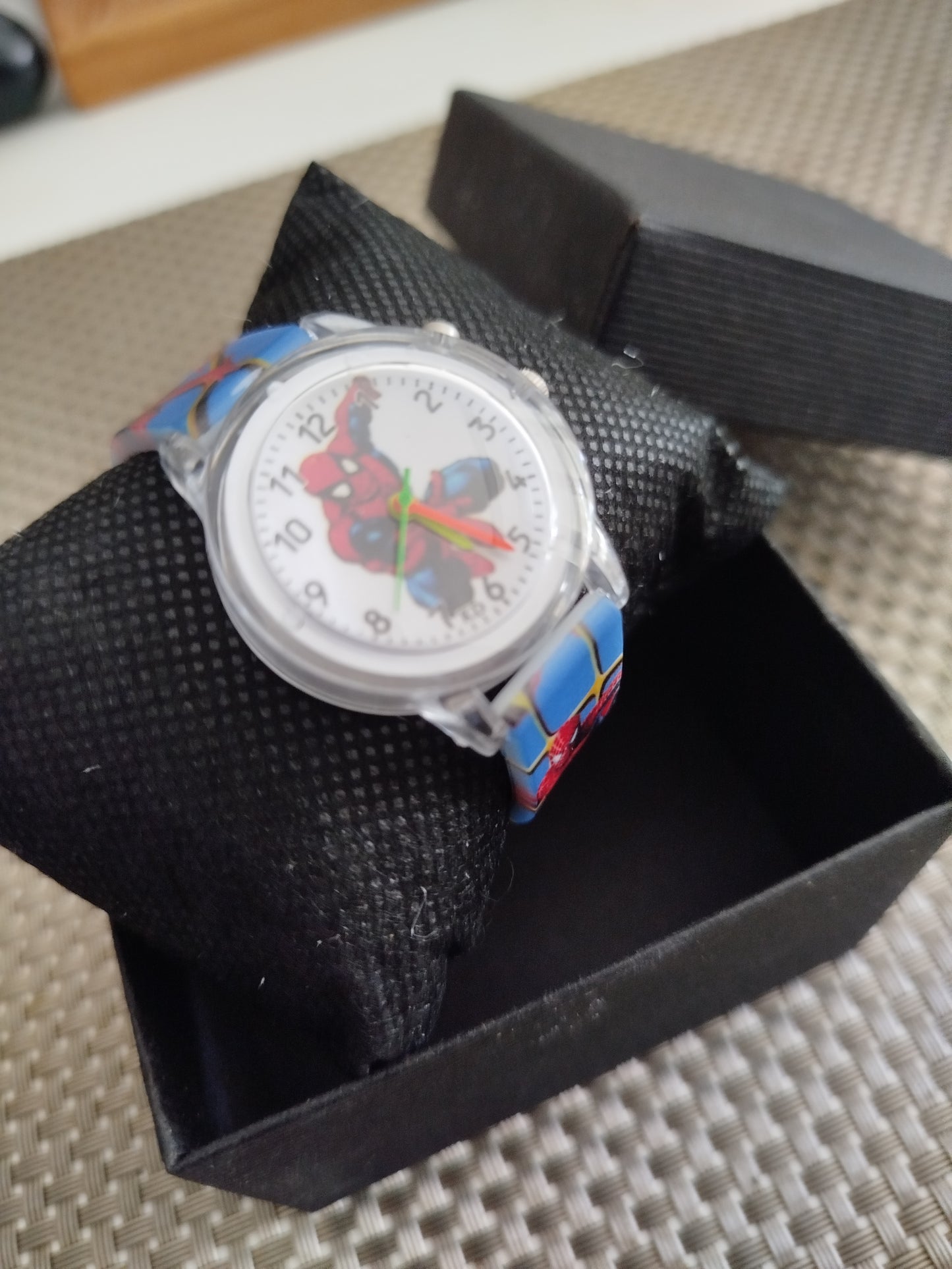 Montre enfant Spider-Man neuve
