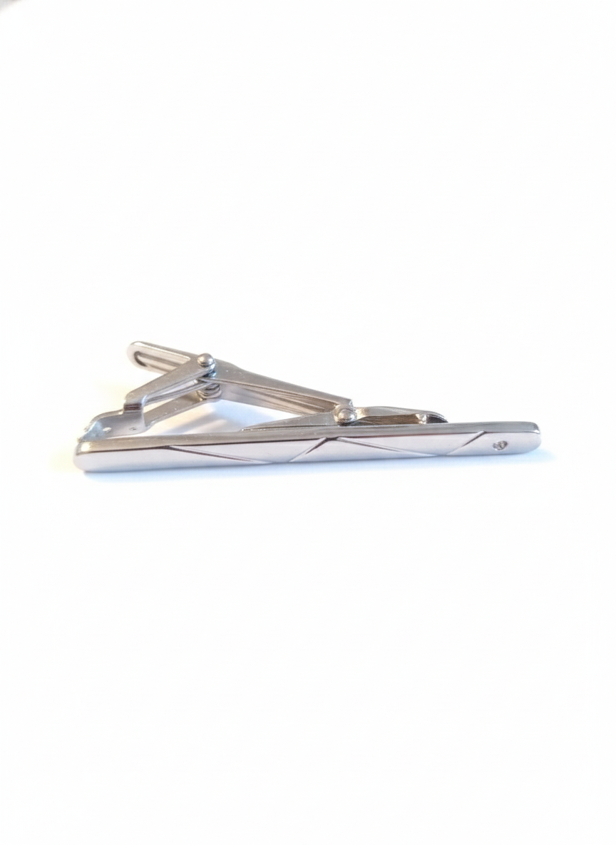 Pince à cravate argent neuve