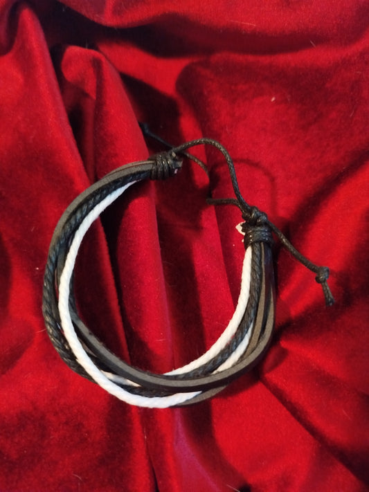 Bracelet neuf tressé et similicuir| Design and Company