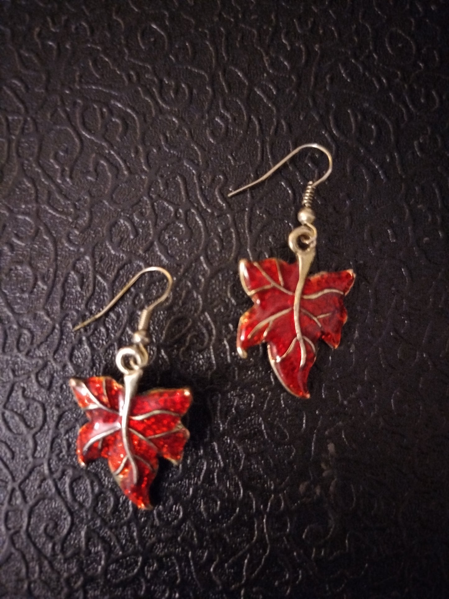 Bijoux boucle d'oreilles feuilles de seconde main