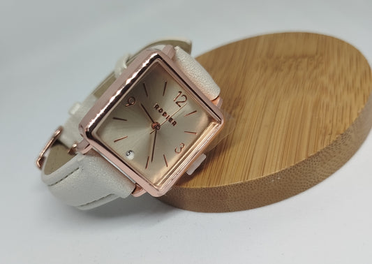 Montre Rodier blanc cassé neuve | Design and Company