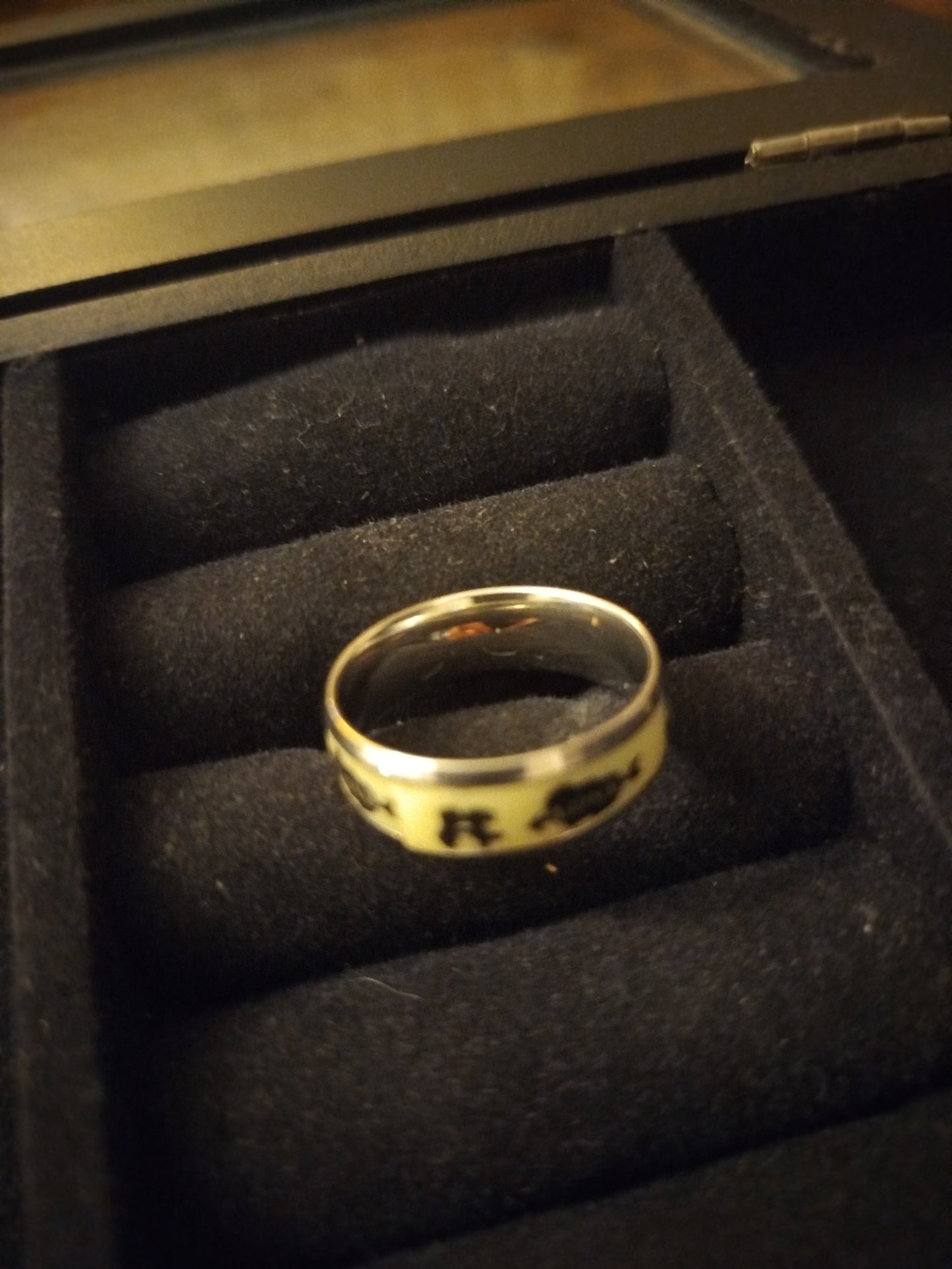 Seconde main Bijoux Bague phosphorescente