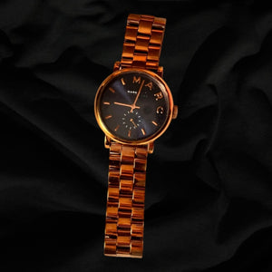 Montre Marc Jacobs de seconde main.