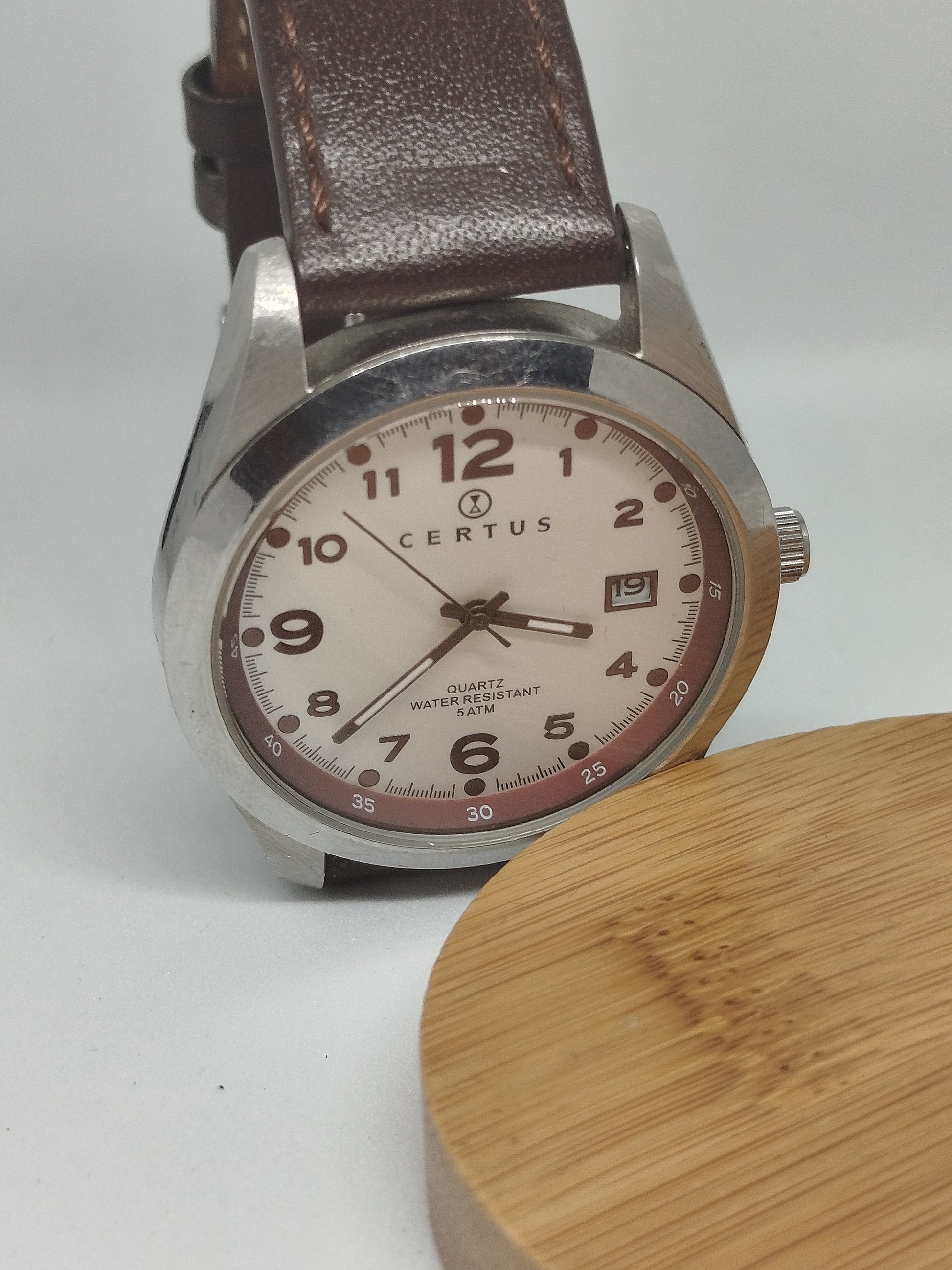 Montre Homme Certus Bracelet Cuir Marron . 