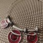 Collier seconde main formes rondes rouge