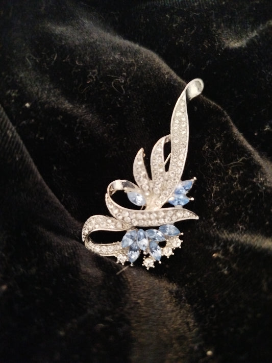 Broche turquoise
