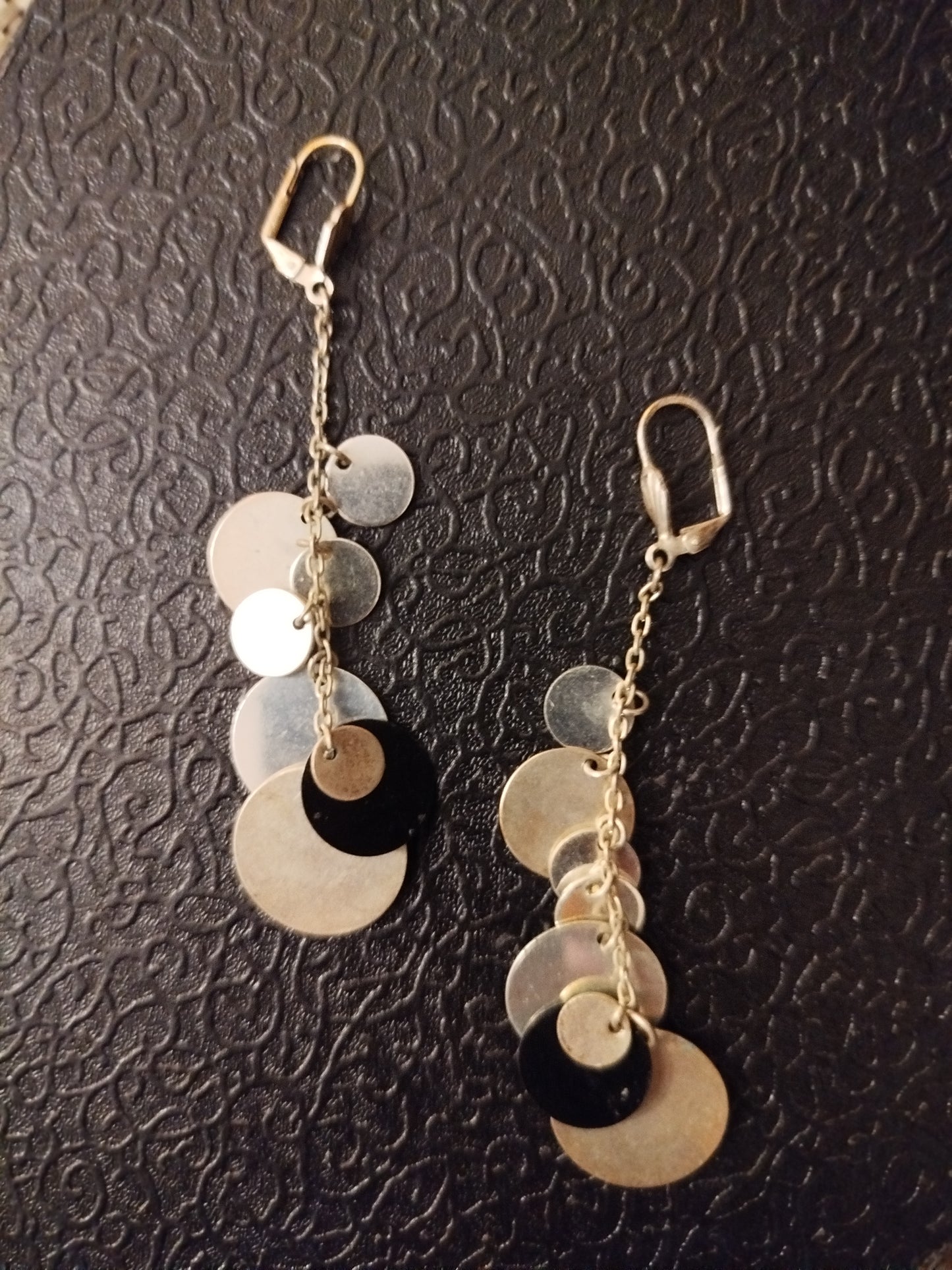 Bijoux boucle d'oreilles de seconde main