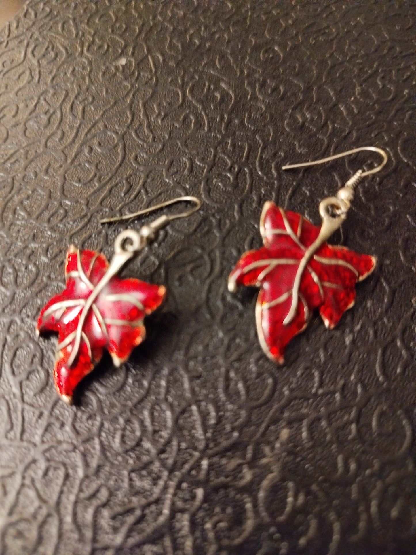 Bijoux boucle d'oreilles feuilles de seconde main