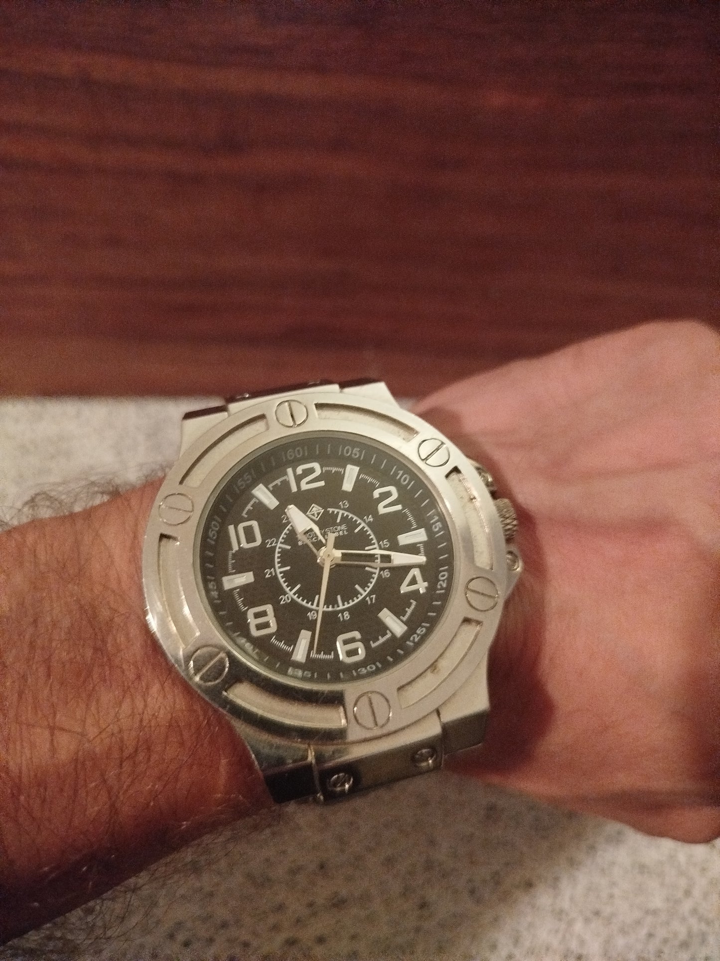Montre Timothy stone homme seconde main