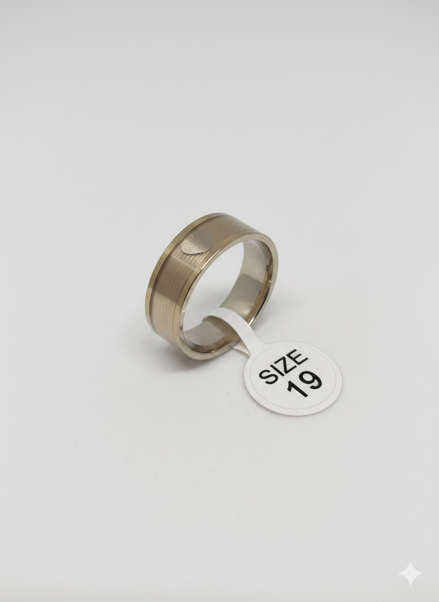 Bague doré et coeur 